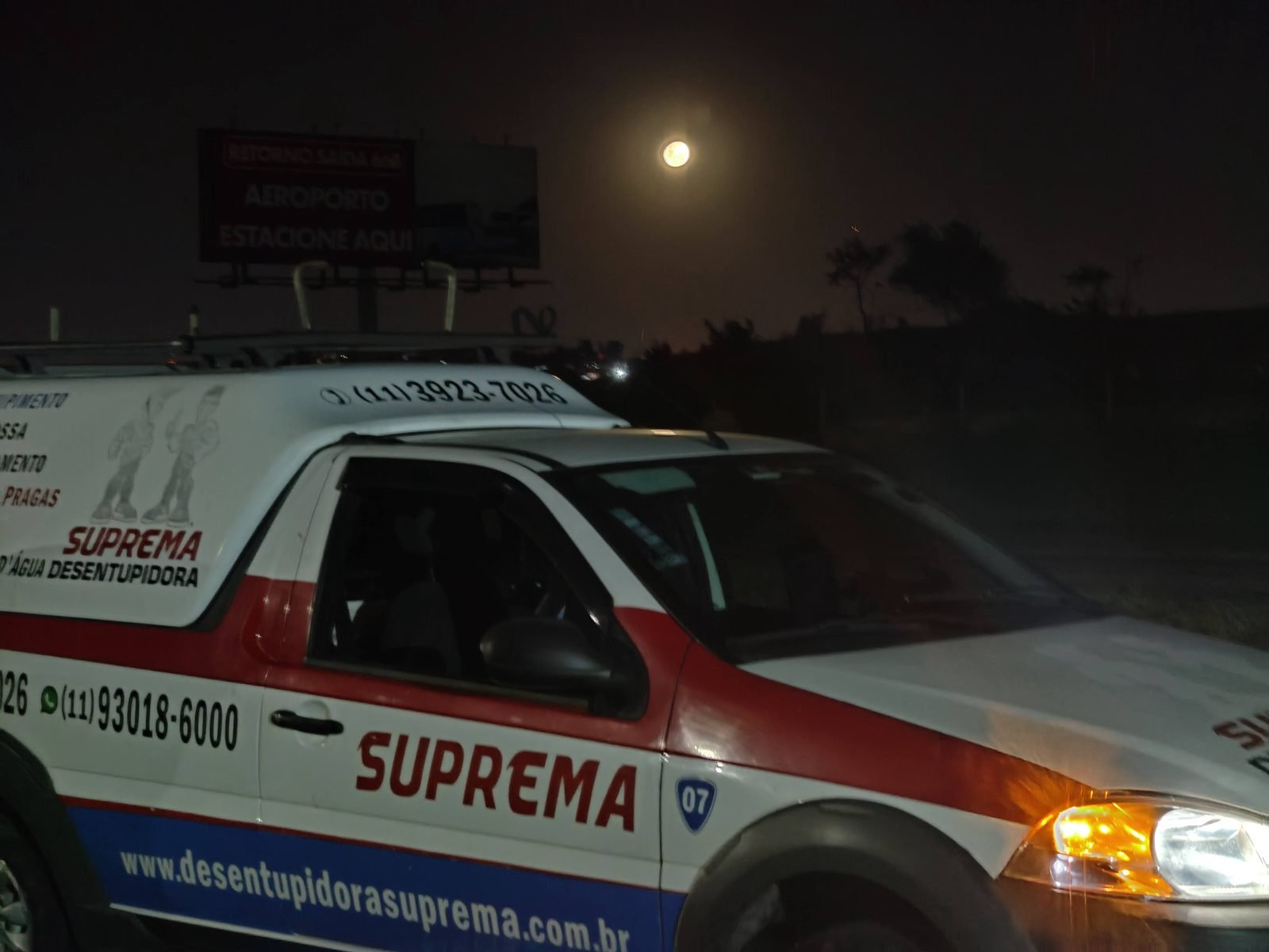 Atendimento de emergência de hidrojateamento em rodovia na Grande São Paulo